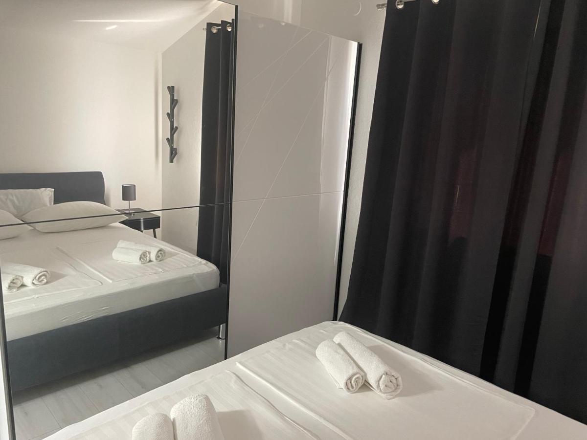 Apartments Villa Jelena Vodice Ngoại thất bức ảnh