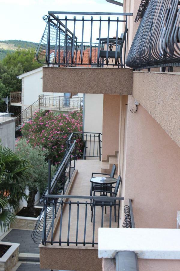 Apartments Villa Jelena Vodice Ngoại thất bức ảnh